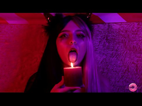 ❤️ Broche apaixonado de Succubus Sexy com preenchimento da boca ❌ Porno em nós