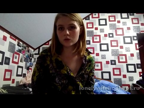 ❤️ A jovem estudante loira da Rússia gosta de pilas maiores. ❌ Porno em nós