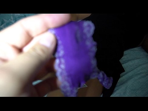 ❤️ Minha irmã chegou muito bêbada e eu a fodi até ela acordar. ❌ Porno em nós
